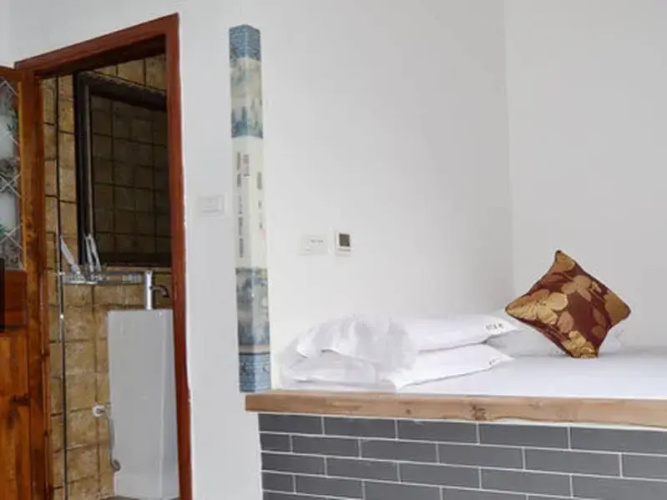 New Dragon Gate Guest House