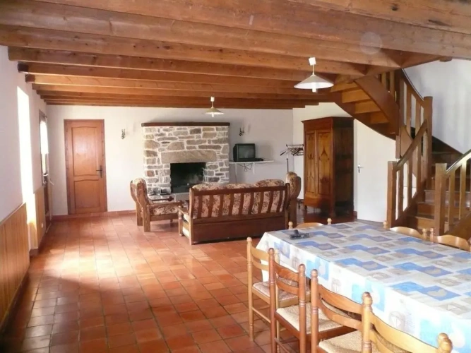 4 Bedrooms Cottage