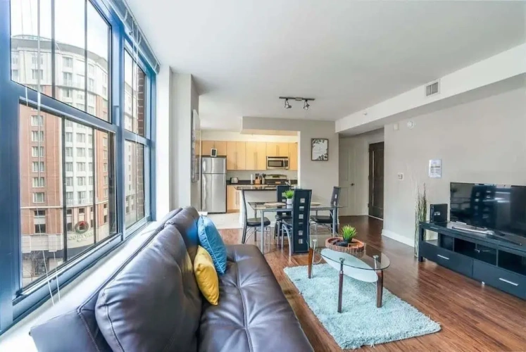 2 Bedrooms Apartment