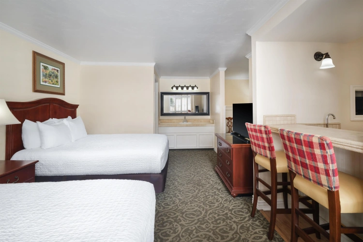 Standard Quadruple room