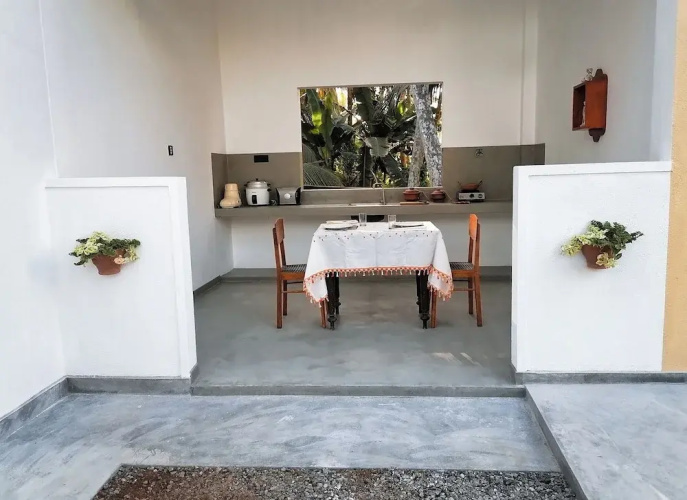 Nadia Villa Unawatuna