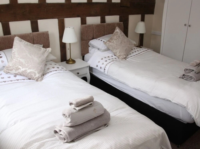 Eight Bells Hotel