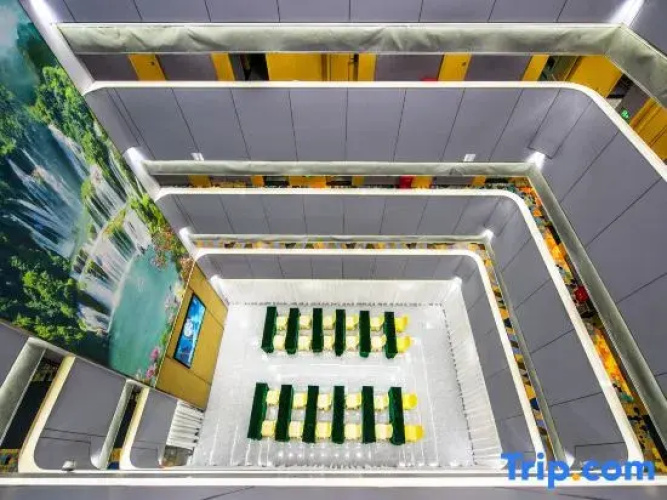 Zhipeng Hotel