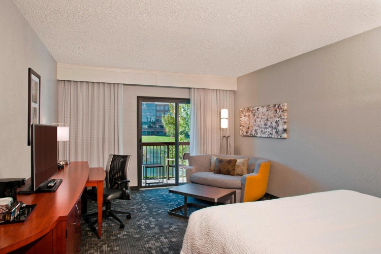 Standard Double room with balcony
