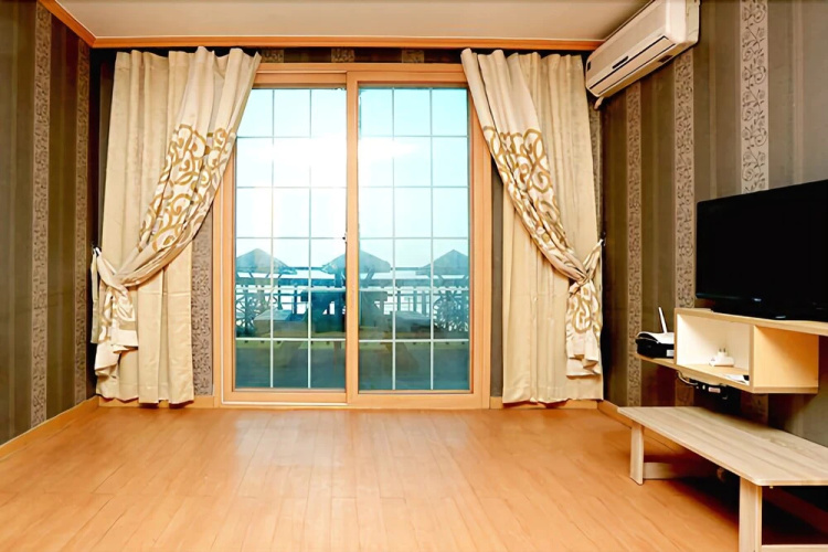Taean Beach & Castle Pension