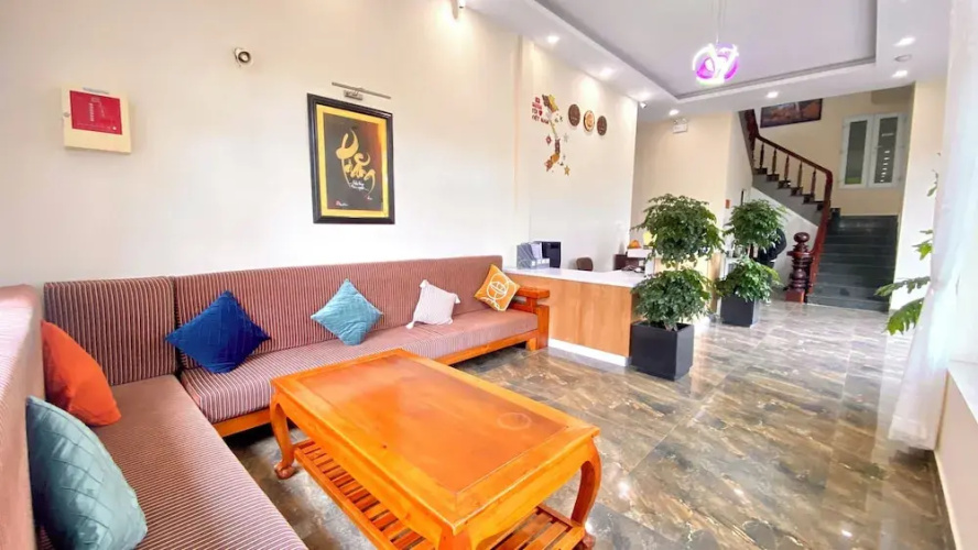 Moon Garden Hotel