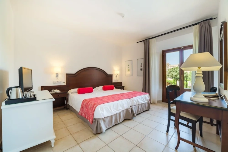 Standard Double room with view