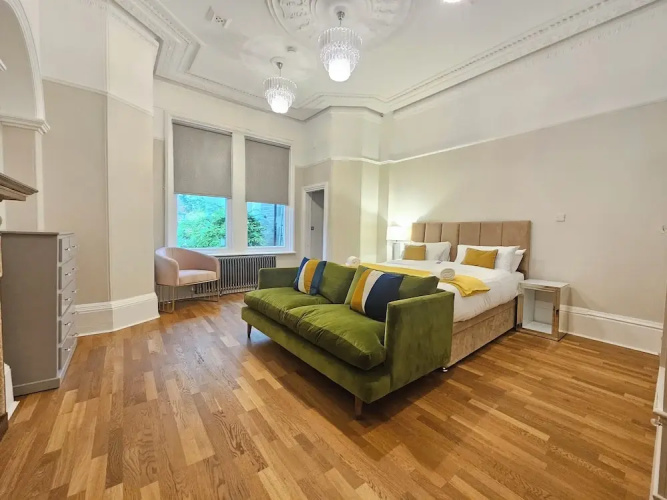 Broomfield Hotel