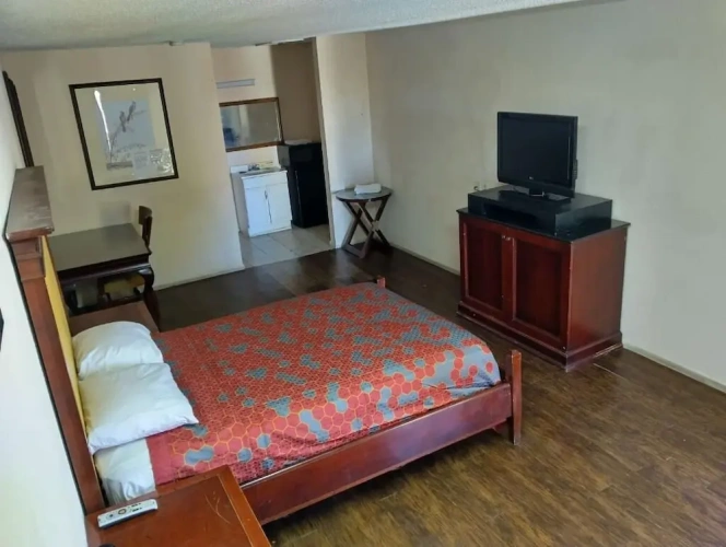 1 Bedroom Economy Single room
