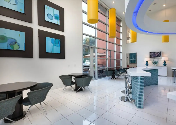 36sixty By Sterling Suites