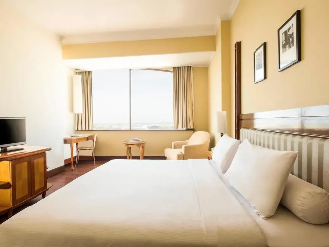 Ibis Mangga Dua & Apartments