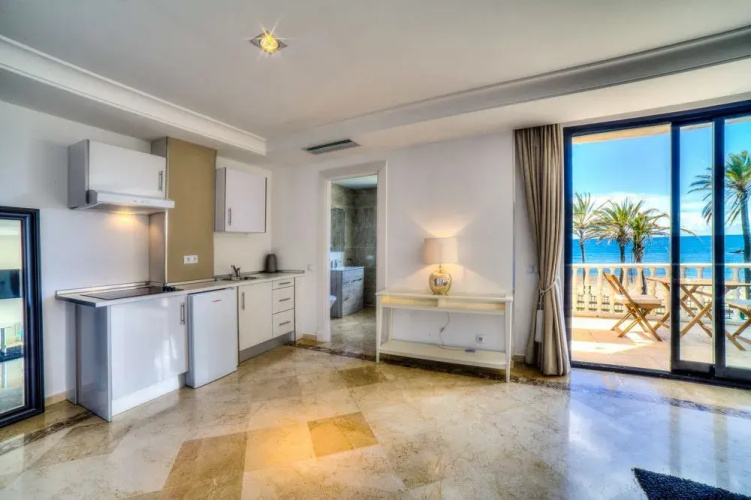 Banus Beach Apartments