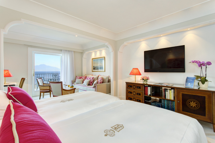 Grand Hotel Royal photo 9