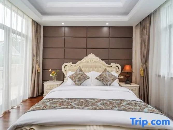 6 Bedrooms Standard room