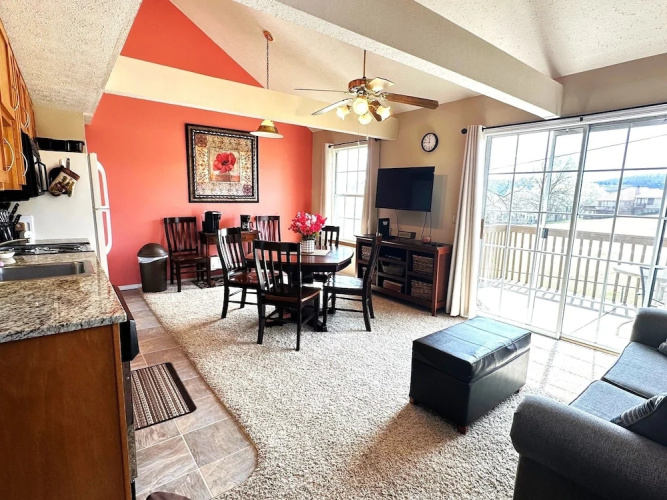 Dreamers Delight 2 Bedroom Condo by RedAwning