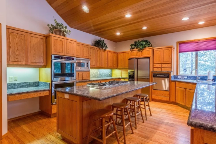 4 Bedrooms Family Apartment
