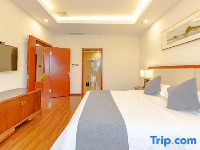 1 Bedroom Suite