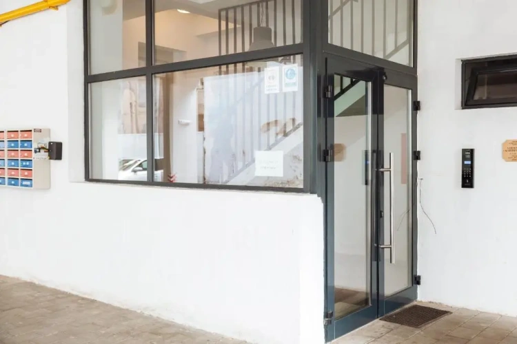 1 Bedroom Apartment with balcony