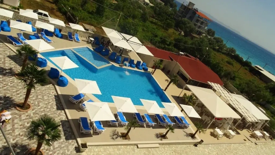Deluxe Double room with balcony and with sea view
