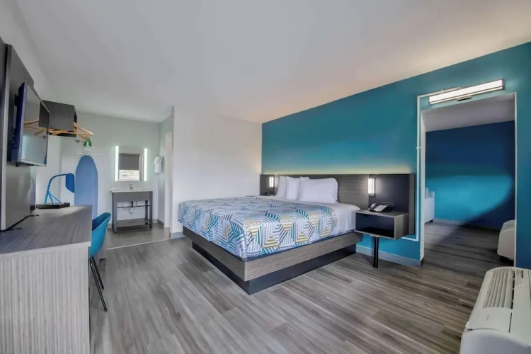 Standard Double Suite