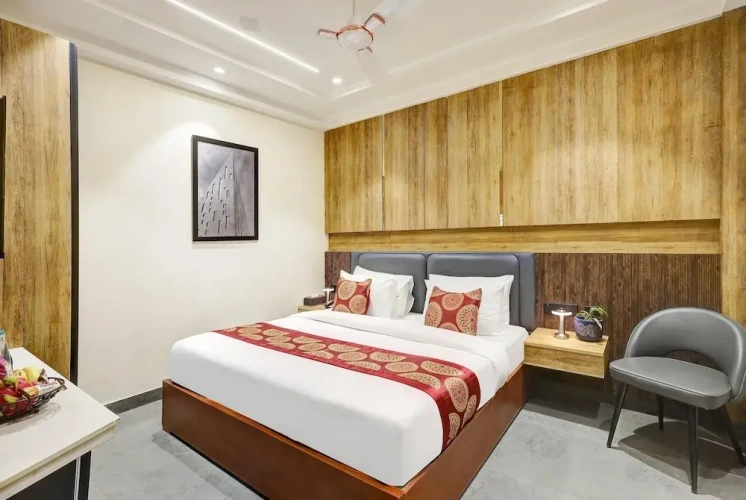 Premier room