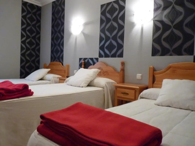 Standard Triple room