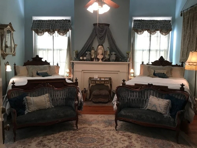 Shadowlawn Bed & Breakfast