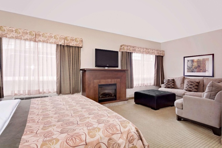 1 Bedroom Double Suite