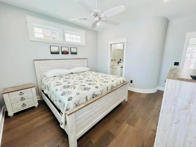 Laurel Street 3