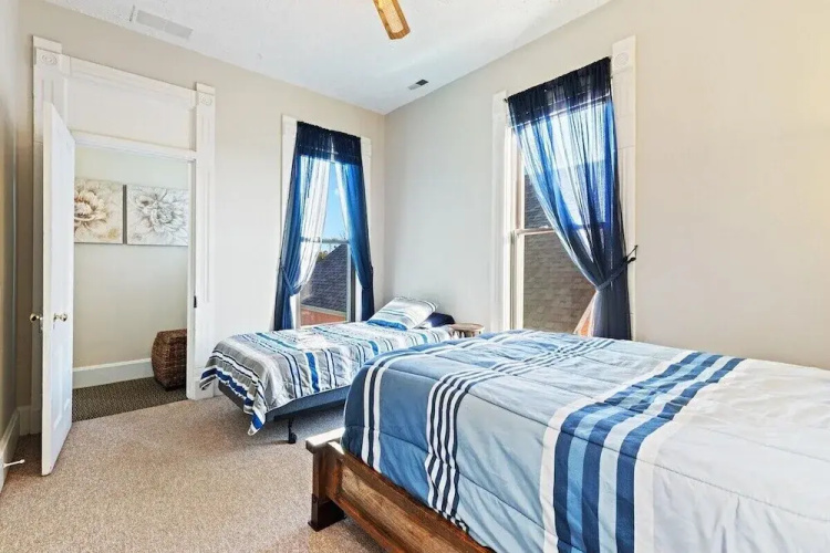 Indy Stadium Villas 707