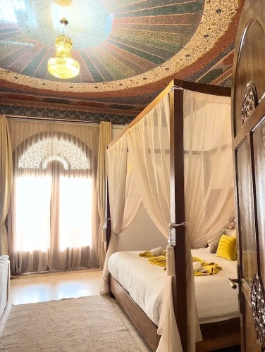 Deluxe Suite with pool view