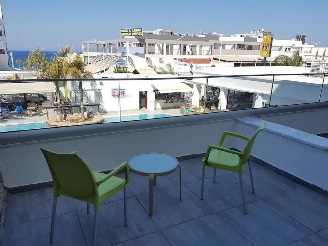 Economy Twin room with balcony