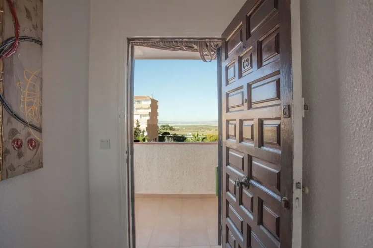 2 Bedrooms Apartment with balcony and with view