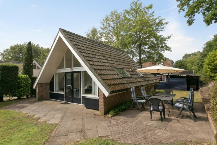 3 Bedrooms Cottage