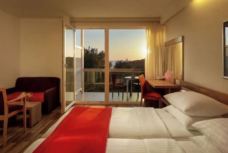 Premium Twin room with balcony