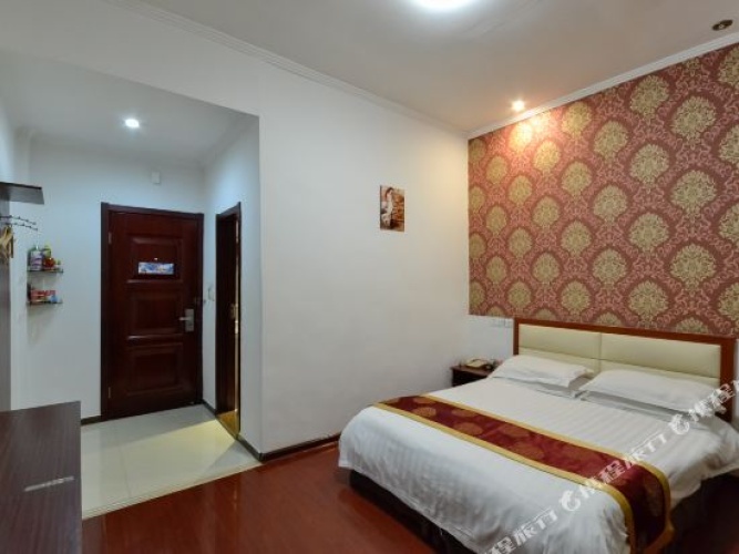 Nice Naisi Hotel (Linhai Ancient City Scenic Area)
