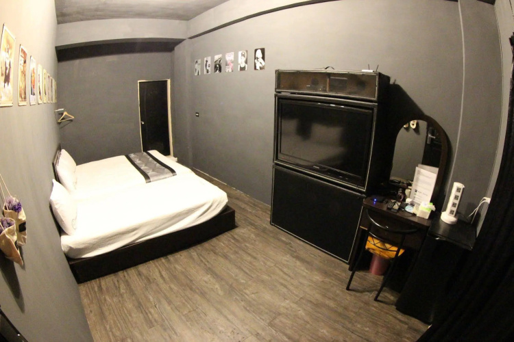 Time House Chain Hualien Train Station Hostel