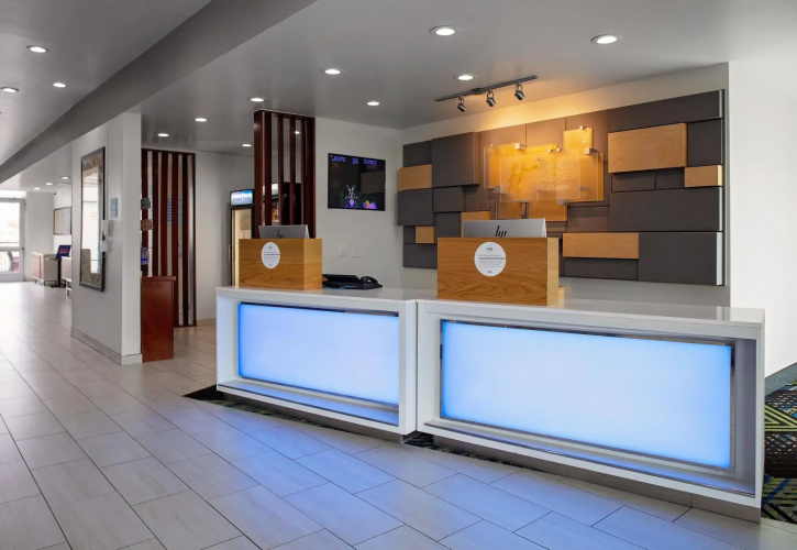 Holiday Inn Express and Suites El Paso North by IHG