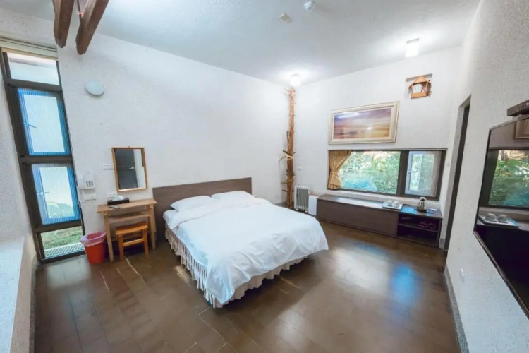 Standard Double room with garden view