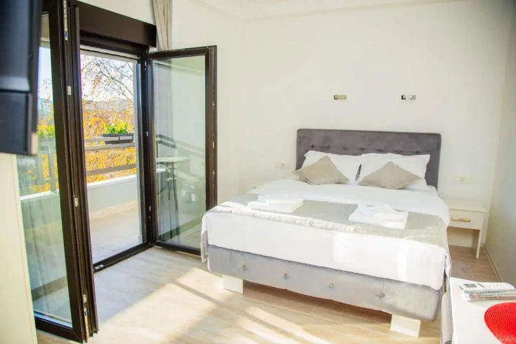 Deluxe Double room with balcony