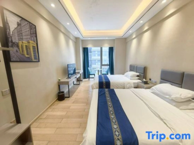 Premium Twin room with view