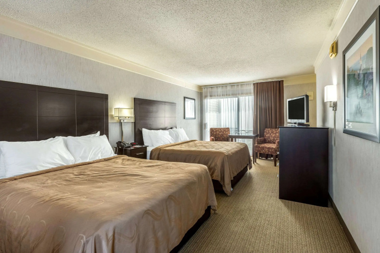 Quality Inn Lakefront