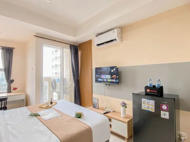 Basic Style Studio At Apartment Belmont Residence Puri