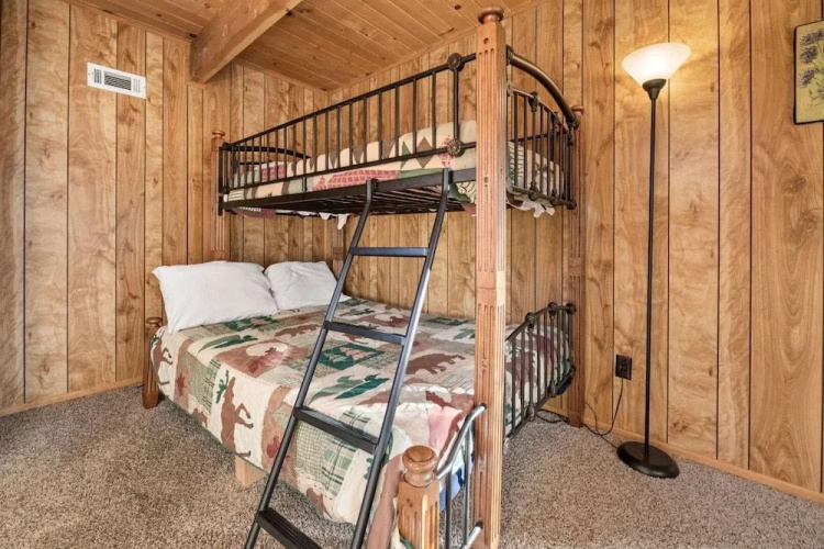 Forest Edge Retreat