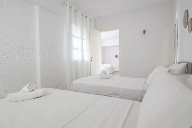 Hesperia Apartments