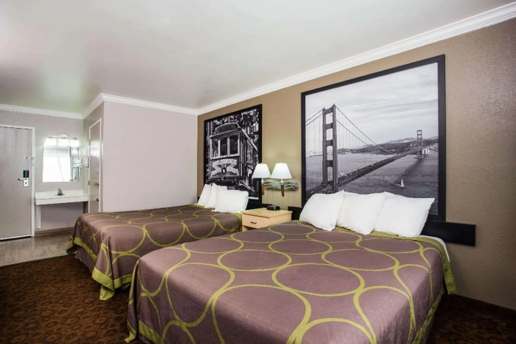 Standard Quadruple room