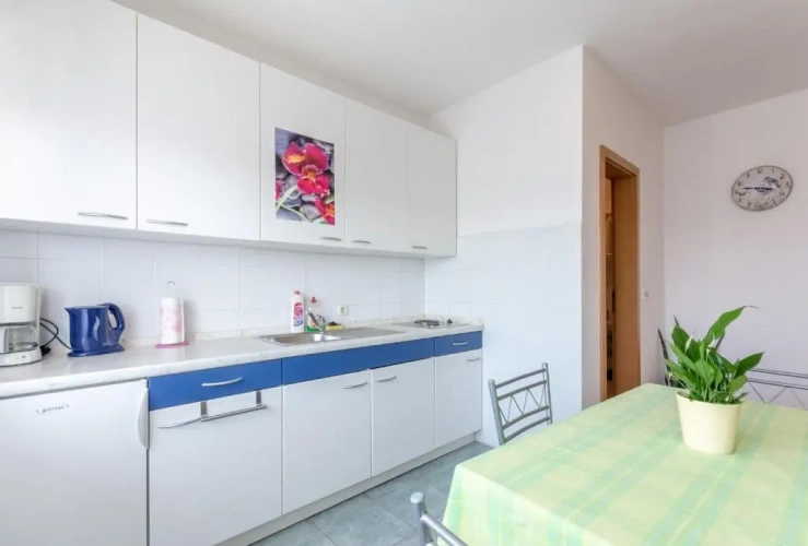 1 Bedroom Comfort Apartment with balcony and with sea view