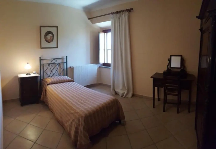 3 Bedrooms Apartment