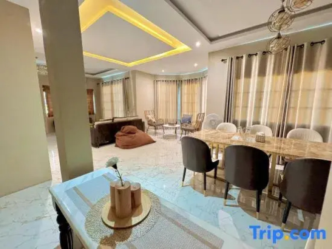 JM Pool Villa