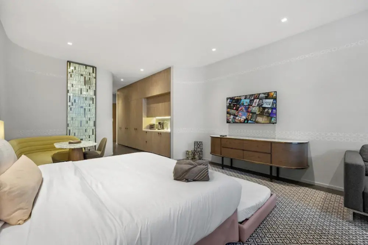 SLS Lux King Suite